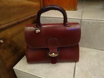 sac a main delvaux vintage très beau disponible aux enchères