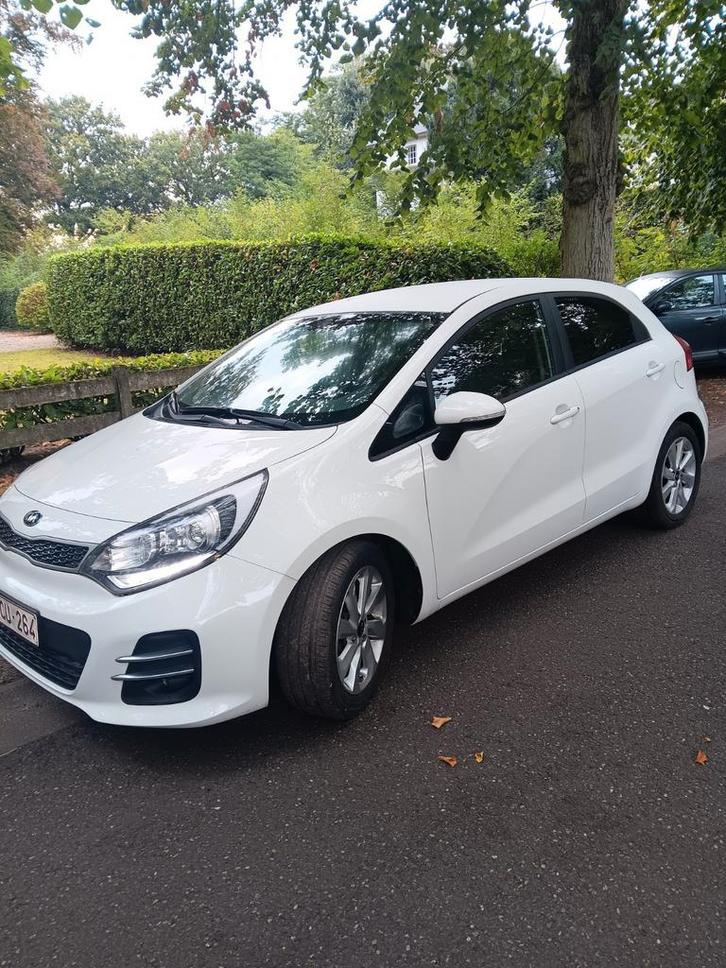 Kia Rio, 13.800 km!!! Benzine, start en rijdt perfect., Auto's, Kia, Particulier, Rio, Boordcomputer, Cruise Control, USB, Benzine