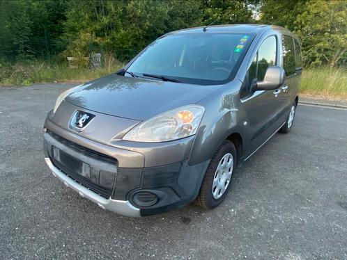 PEUGEOT PARTNER TEPEE 1.6HDI2009/90ch/BON ETAT/EURO 4, Auto's, Citroën, Bedrijf, Te koop, Berlingo, ABS, Airbags, Boordcomputer
