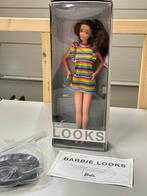 Barbie signature looks Mattel pop + Certificaat #9 2021, Verzamelen, Gebruikt, Ophalen of Verzenden, Pop