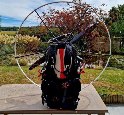 PARAMOTOR ADVENTURE PLUMA Carbon 8.1, Sport en Fitness, Zweefvliegen en Paragliding, Zo goed als nieuw, Paramotor, Ophalen
