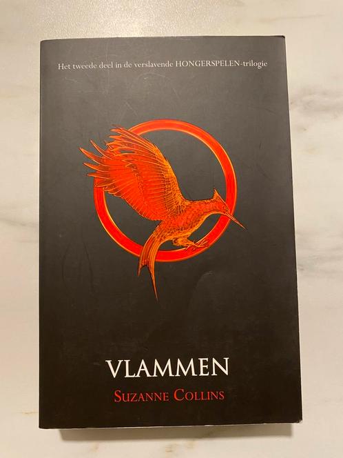 Suzanne Collins - Vlammen, Boeken, Thrillers, Zo goed als nieuw, Ophalen of Verzenden