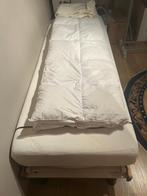 1 persoonsbed elektrische lattenbodem en matras, Huis en Inrichting, Ophalen, Zo goed als nieuw