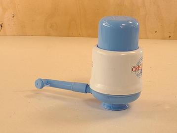  	 waterpompje pompje voor op fles beschikbaar voor biedingen