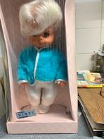 2 Poppen (1 in ongeopende verpakking). + 50 jaar oud. 30 cm, Ophalen of Verzenden, Zo goed als nieuw