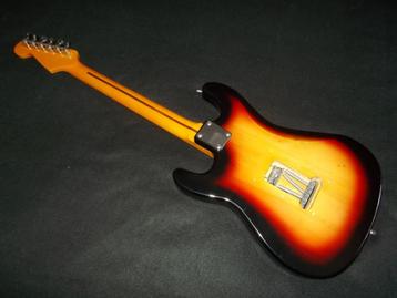 Stratocaster Sunburst body - oude partscaster - ruilen!