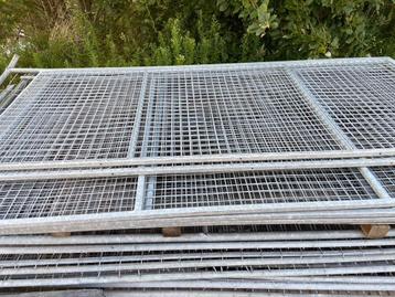 Zwaar gegalvaniseerde panelen maatwerk  beschikbaar voor biedingen