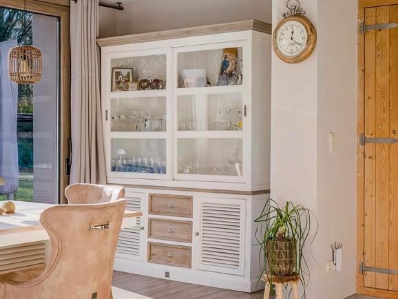 Dressoir kast van Riviera Maison H2,2 x B46 x L1,77, Huis en Inrichting, Kasten | Buffetkasten, Zo goed als nieuw, 200 cm of meer