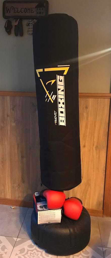 Sac de boxe gonflable + 2  paires de gants de boxe, Sports & Fitness, Boxe, Comme neuf, Sac de boxe, Enlèvement