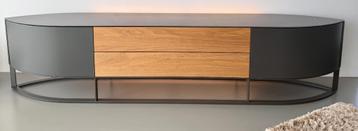 Hulsta Navis Lowboard TV meubel voorzien van LED verlichting beschikbaar voor biedingen