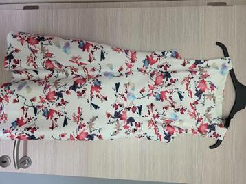 Jurk  beschikbaar voor biedingen