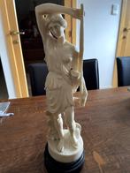 Ivorine beeld, Antiek en Kunst, Ophalen