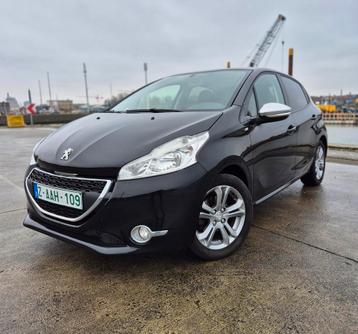 Peugeot 208/1.2 Benzine/126.000km/Airco/Navi/Gekeurd VVK beschikbaar voor biedingen