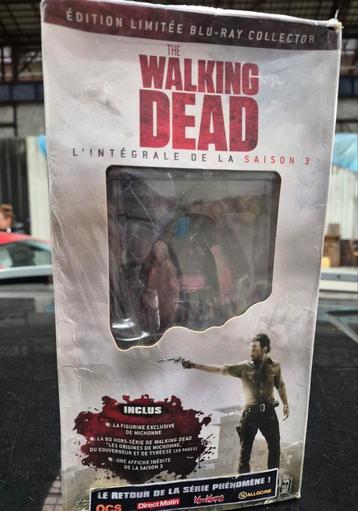 Walking Dead Blu-ray-verzamelset + figuur  beschikbaar voor biedingen