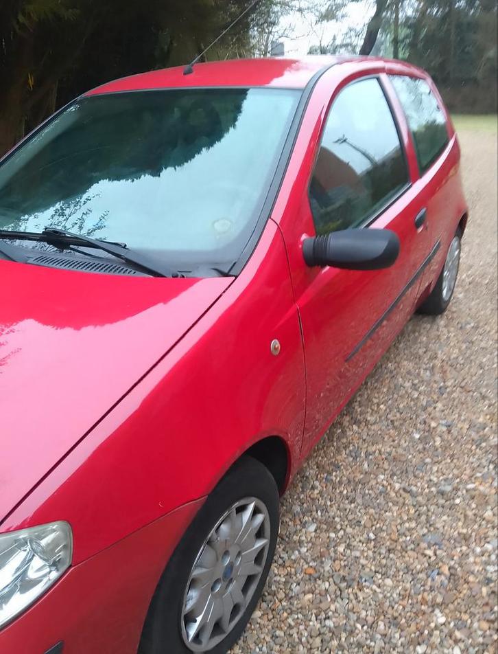 Bonne essence Fiat Punto, Autos, Fiat, Particulier, Punto, Essence, Euro 4, Hatchback, Enlèvement