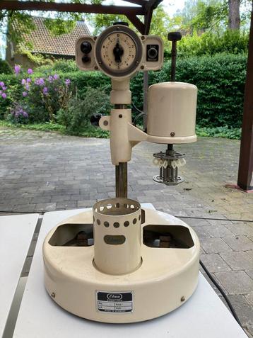 ELMA kuismachine uurwerken beschikbaar voor biedingen
