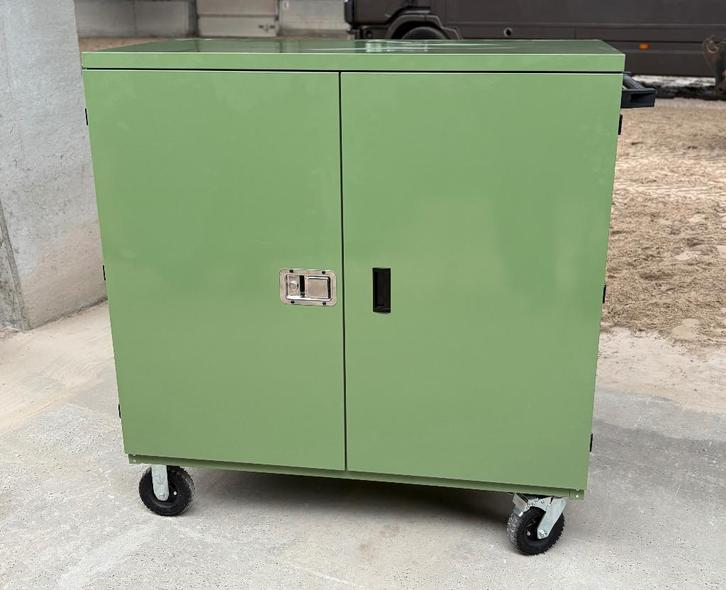 Splinternieuwe handige zadelkast, Dieren en Toebehoren, Paarden en Pony's | Hoofdstellen en Tuigage, Nieuw, Overige soorten, Ophalen