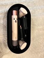 Dyson Airwrap rose, Bijoux, Sacs & Beauté, Beauté | Soins des cheveux, Enlèvement, Comme neuf