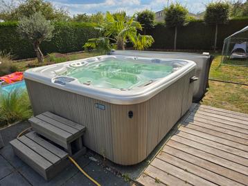 Hotspring Highlife Envoy!, Enlèvement, Utilisé, Couverture, Fixé