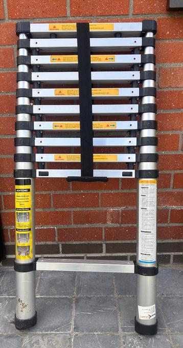Telescopisch ladder (uitschuifbare ladder) beschikbaar voor biedingen