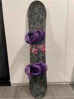 Planche à neige Burton (145 cm) et fixations (M), Sports & Fitness, Snowboard, Planche, Enlèvement, Utilisé