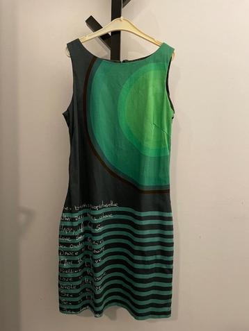 Robe Desigual taille 38 beschikbaar voor biedingen