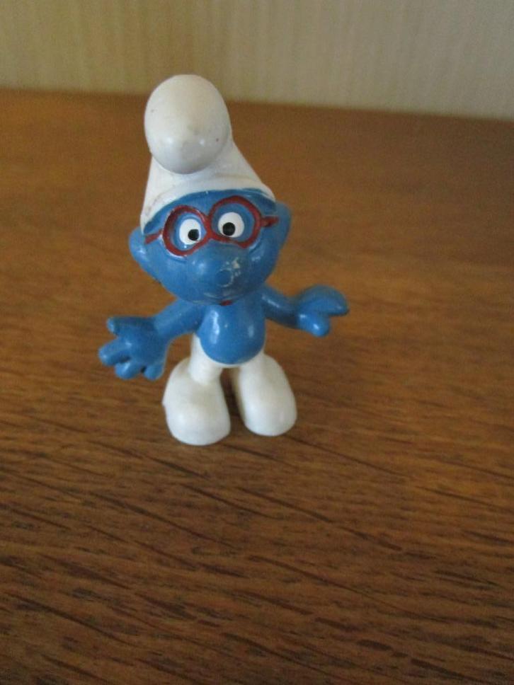 figurine schtroumpf à lunettes, Verzamelen, Smurfen, Gebruikt, Poppetje, Figuurtje of Knuffel, Brilsmurf, Ophalen of Verzenden