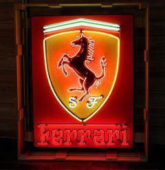 Grote Ferrari showroom decoratie reclame neon, Verzamelen, Merken en Reclamevoorwerpen, Zo goed als nieuw, Lichtbak of (neon) lamp