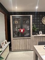 Vitrine kast en dressoir, Ophalen, Zo goed als nieuw, 150 tot 200 cm, Met deur(en)