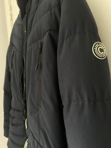 Winter jas beschikbaar voor biedingen