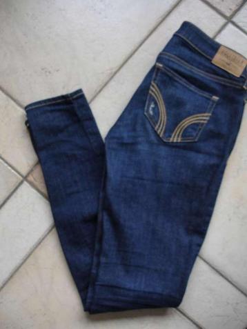 Jeansbroek Hollister maat 25 beschikbaar voor biedingen