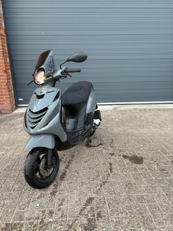 Piaggio Zip A-Klasse Nardo Grijs beschikbaar voor biedingen