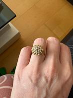 Vintage gouden ring vorm van een bloem, Bijoux, Sacs & Beauté, Bijoux anciens, Enlèvement, Or, Bague, Avec pierre précieuse