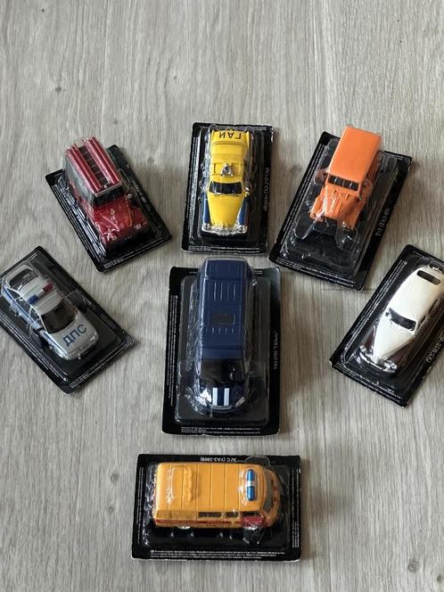 A saisir! Collection de 7 véhicules "RUSSES" 1/43 neufs-40€!, Hobby & Loisirs créatifs, Voitures miniatures | 1:43, Neuf, Voiture