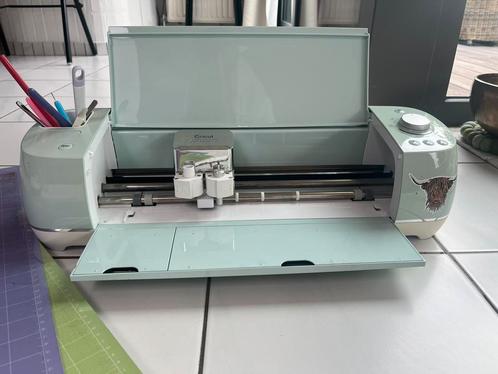 Cricut Explore 2 + esay press + matériel, Hobby en Vrije tijd, Knutselen, Knutselwerk, Ophalen