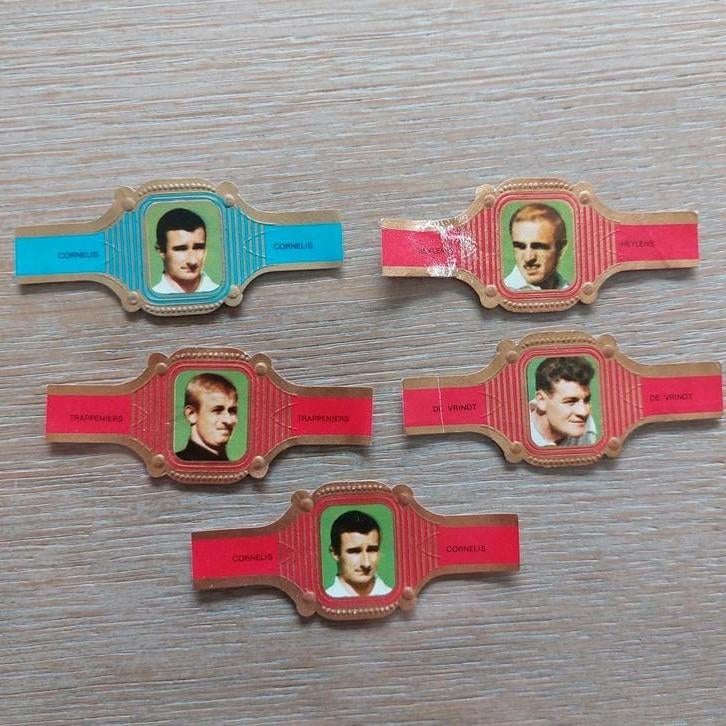 Sigarenbandjes voetballers, Ophalen of Verzenden, Zo goed als nieuw, Sigarenbandjes