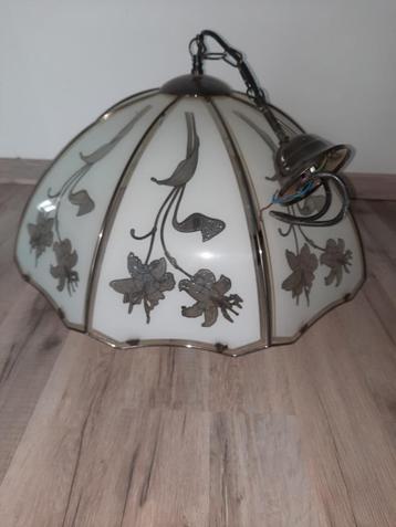 Lustre jonquille beschikbaar voor biedingen