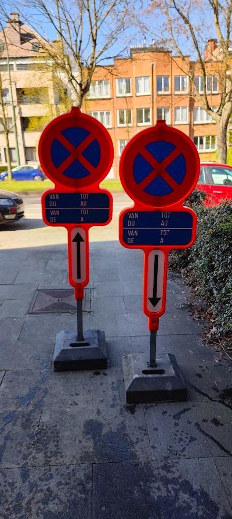 Huren verkeersborden niet parkeren, parkaarverbod, E3-verbod, Auto diversen, Overige Auto diversen, Ophalen
