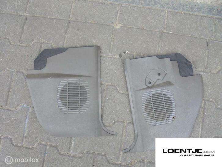 speakerkap bij voeten bmw e30 325i 320i 318i 316i, Auto-onderdelen, Elektronica en Kabels, BMW, Gebruikt, Ophalen of Verzenden