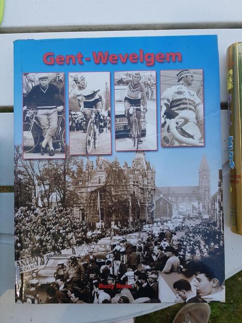 Gent - Wevelgem wielerklassieker. Rudy Neve. Hardcover, Boeken, Sportboeken, Zo goed als nieuw, Ophalen of Verzenden