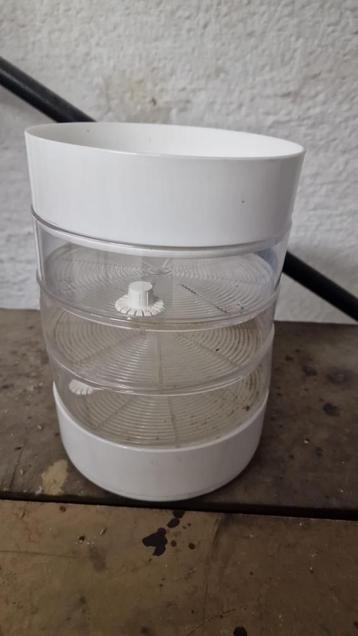 Kiemzaadtoren 3-laags beschikbaar voor biedingen