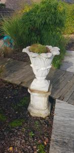 Vase de jardin en pierre + socle, Enlèvement, Utilisé