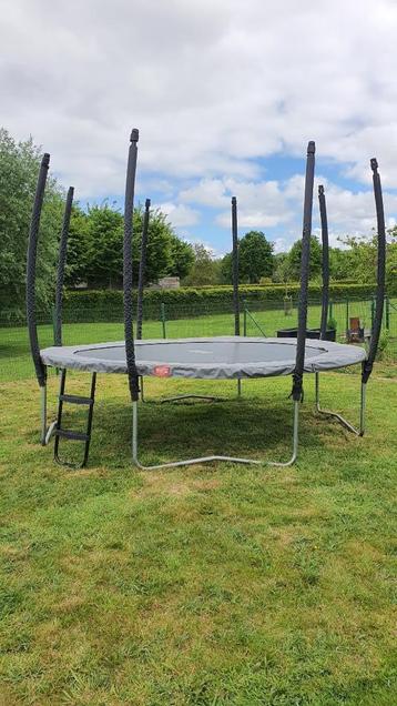 trampoline Berg 330cm op poten, Kinderen en Baby's, Speelgoed | Buiten | Trampolines, Ophalen, Gebruikt