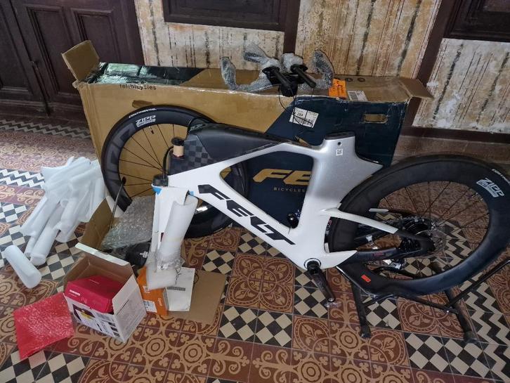 A vendre vélo de Triathlon Felt IA FRD 2.0 NEUF NEUF NEUF, Fietsen en Brommers, Fietsen | Racefietsen, Nieuw, Heren, Ophalen