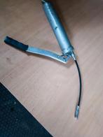 Pompe à graisse, Enlèvement