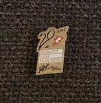 BROCHE - MEDECINS SANS FRONTIERES - ARTSEN ZONDER GRENZEN, Envoi, Utilisé, Autres sujets/thèmes, Insigne ou Pin's