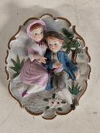 Prachtig 3D keramieken wandbordje met jongen & meisje, Antiek en Kunst, Ophalen of Verzenden