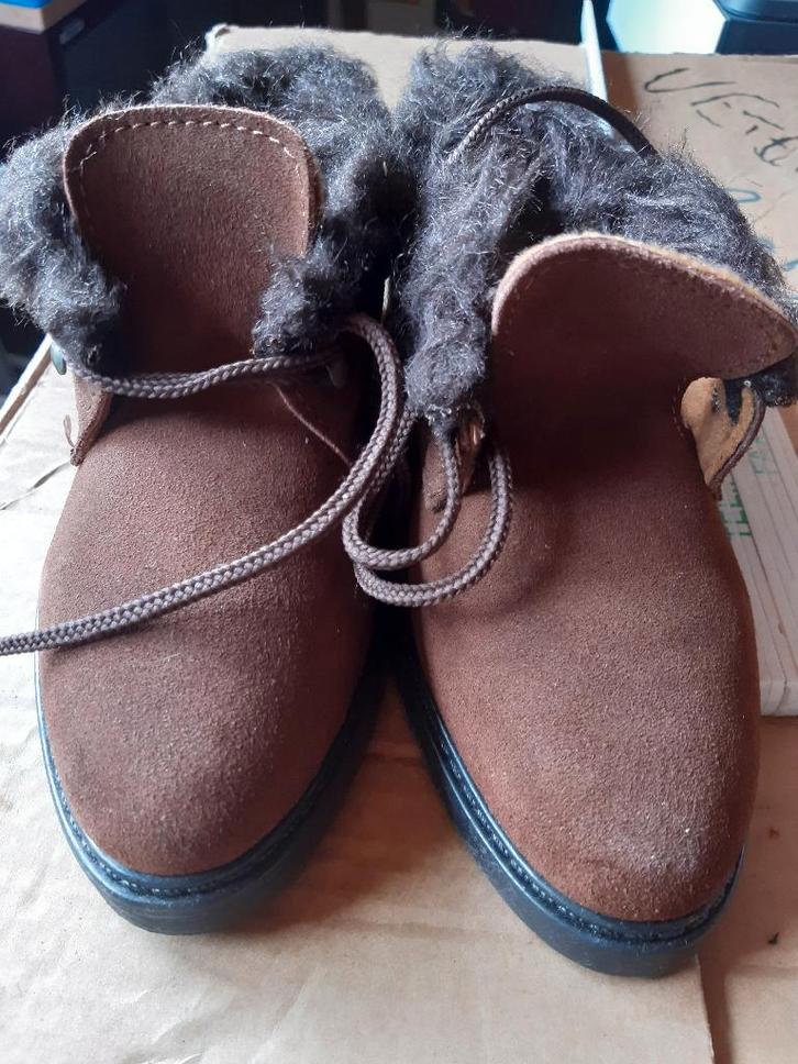 Bottines brunes fourrure grise pour femme, Kleding | Dames, Schoenen, Zo goed als nieuw, Lage of Enkellaarzen, Bruin, Ophalen