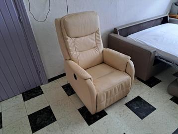 Fauteuile relax beschikbaar voor biedingen