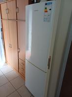 Samsung koelkast met vriesgedeelte, Elektronische apparatuur, Ophalen, 200 liter of meer, Met aparte vriezer, Zo goed als nieuw